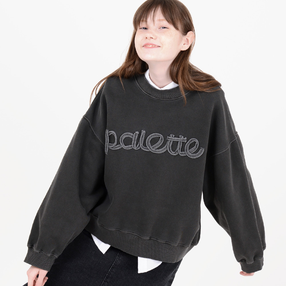 PIG DYED HANDMADE EMBO CREW (CHARCOAL)